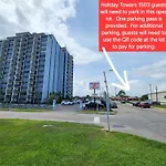 Breathtaking Penthouse At Holiday Towers! Stunning Views!