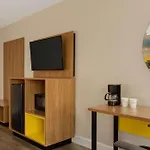 Days Inn By Wyndham Myrtle Beach-Beach Front