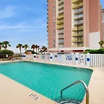 Crescent Towers I #102