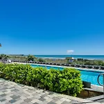 Stunning Oceanfront King Suite On 18Th Floor Centrally Located