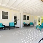 R&R Beach House! Huge W Sun Deck In Famous Cherry Grove