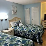 Central Beach Condo 6 Queen Beds On Br 2Nd Floor, Huge Belcony