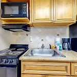 Compass Cove 655