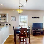 Cross Gate Unit 205