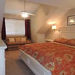 Walk To The Beach Cozy 2Br Condo Outdoor Pool!