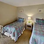 Dream Vacation: Oceanfront Condo Tennis Courts