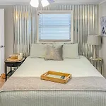 Myrtle Beach Coastal Cabana With Resort Amenities!