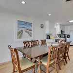 Oceanfront Murrells Inlet Home With Beach Access!
