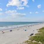Sunrise Views- Pool - 4 Bds- 3 Bedroom Oceanfront Charm
