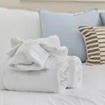 Pier View - Spacious Home Sleeps 8 - Pet Friendly