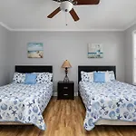 Aqua Vista