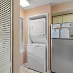 Heron Pointe C8