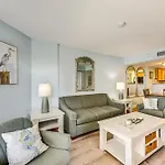 Oceanfront Resort Condo In Myrtle Beach With Pool!