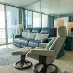 Beautiful Oceanfront Condo 1203
