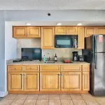 Breathtaking Beachfront Bliss! 619