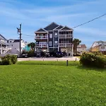 The Cheeky Crab - Whole House