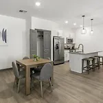 Landing At The Leo - 2 Bedrooms In Myrtle Beach