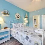 Pool Access North Myrtle Beach Condo With Porch!