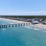 Domingos Beach Bungalow- Surfs Up
