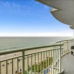 Luxury Oceanfront 3 Bedroom At Sandy Beach