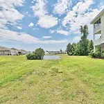 Relaxing 2Br Unit With Pool View! Bf 1081