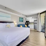 Beach Therapy, Our Oceanfront Suite With 2 Balconies 1826