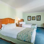 Paradise Resort, Unit 802, 4 Bedroom, 3 Bath, Direct Oceanfront