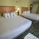 Spacious 3 Bedroom Condo With Immaculate Oceanfront Views! Paradise 1610