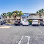 Walkable Couples Retreat In North Myrtle Beach!
