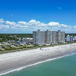 Beautifully Renovated Oceanfront 2 Bedroom Condo With Oversized Balcony! Bay Watch 509