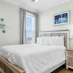 Ocean Breeze - Ocean Front, 7 Bedroom