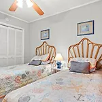 Mariners Cove 227 C