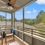 Cozy 2 Bedroom Condo At Ocean Creek Resort