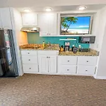 Beach Cove Resort 1020