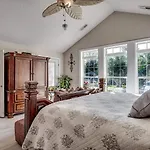 The Luxe Shore Escape