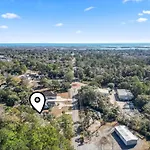 Coastal Pet Friendly Getaway In Murrels Inlet! Perfect For 8 Guests!
