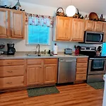Great Central Location - Between Everything