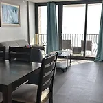 Hosteeva 17Th Floor Palms Resort Penthouse Oceanfront W Balcony