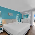 Caravelle Resort 809