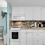 Bluewater Resort 1205