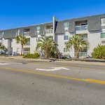 Walk To Ocean North Myrtle Beach Condo With Pool
