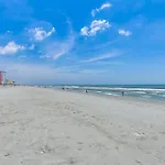 Paradise Resort Unit 1407