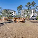 Less Than 1 Mi To Golf Condo With Balcony In Myrtle Beach!