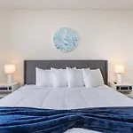 Beachfront 1Br King Bed Smart Tvs 12 Pm Check-In