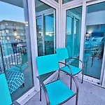 Oceanview Paradise At The Beach