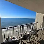 Arcadian II - Oceanfront - Snowbirds Welcome-Highly Sought After Area