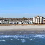 Surf Villas B3 - Oceanfront