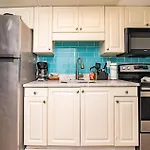 Pet Friendly Modern Oceanfront Suite