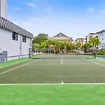 Holiday Towers 603