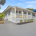 1Bd 1Bth Pet-Friendly Sleeps 2